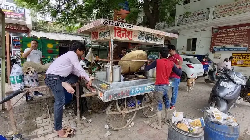 Dinesh Chole Kulche in Old Faridabad